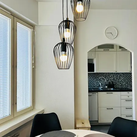 Apartment Cozy Two-room Near Bus- And Railwaystation *