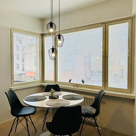 Apartament Cozy Two-room Near Bus- And Railwaystation
