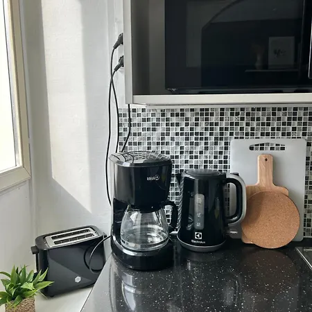 Harmony Two-room Near Bus- And Railwaystation 图尔库