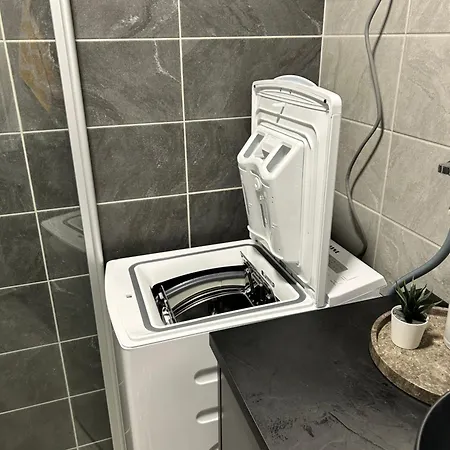 公寓 Harmony Two-room Near Bus- And Railwaystation