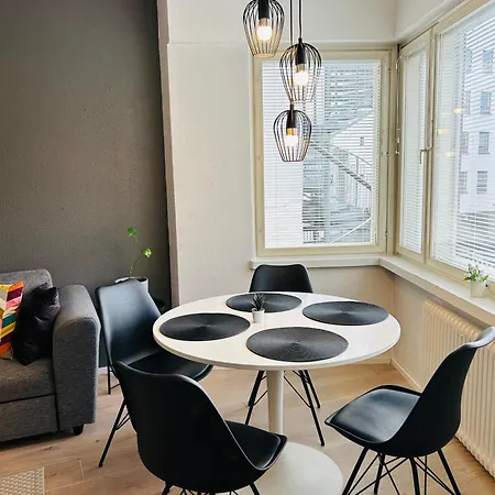 Harmony Two-room Near Bus- And Railwaystation 아파트 *