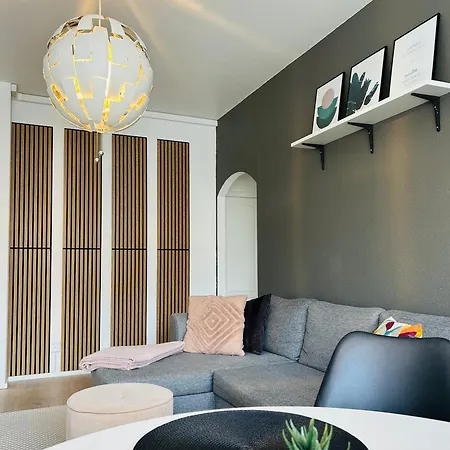 Harmony Two-room Near Bus- And Railwaystation *